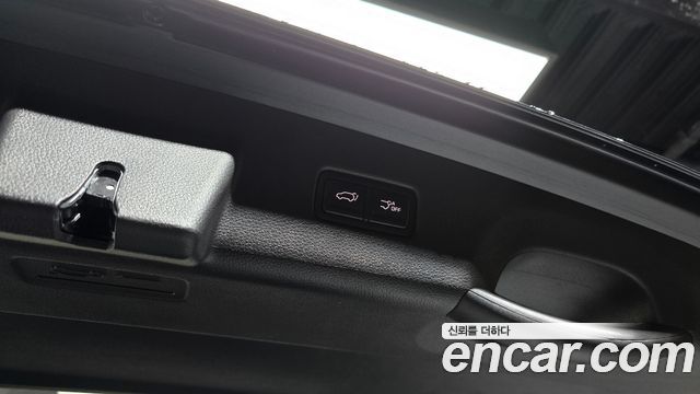 Kia Canival 2023 — photo 33