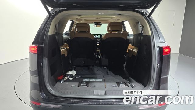 Kia Canival 2023 — photo 34