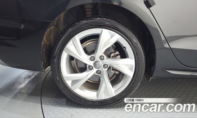 Audi A4 2020 — photo 5