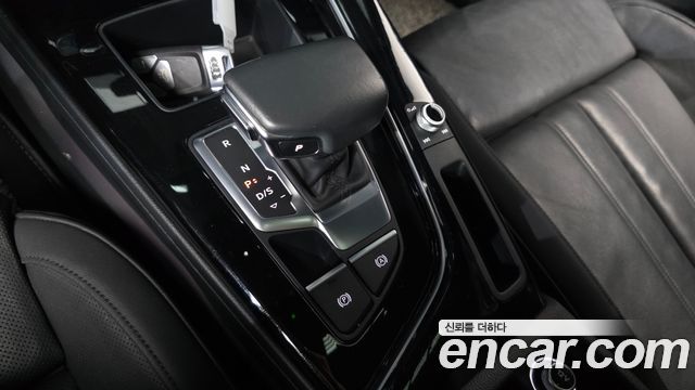 Audi A4 2020 — photo 12