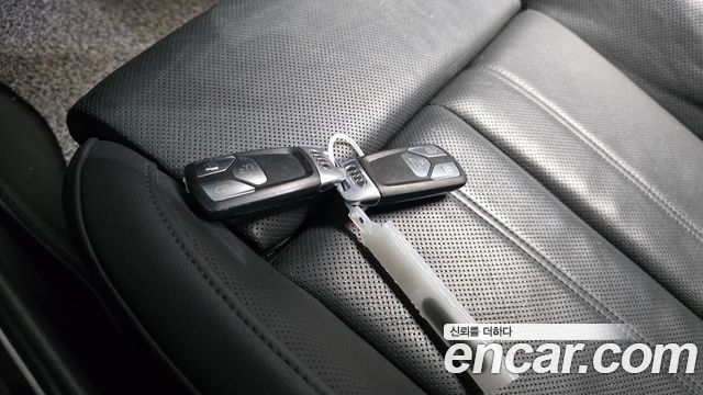 Audi A4 2020 — photo 21
