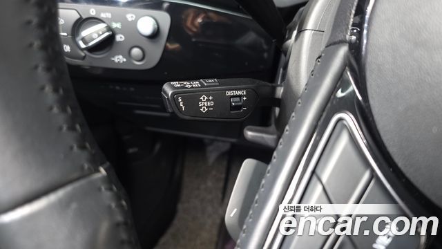 Audi A4 2020 — photo 26