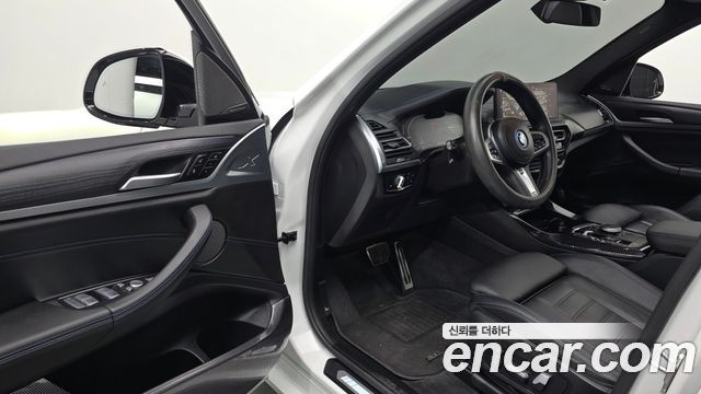 BMW iX3 2023 — photo 10