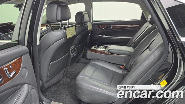 Hyundai Equus 2013 — photo 11