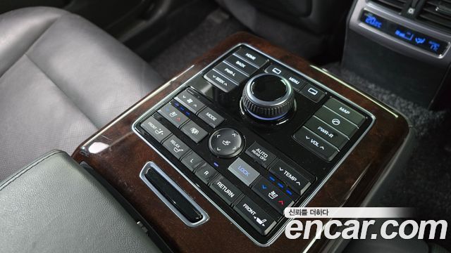 Hyundai Equus 2013 — photo 17