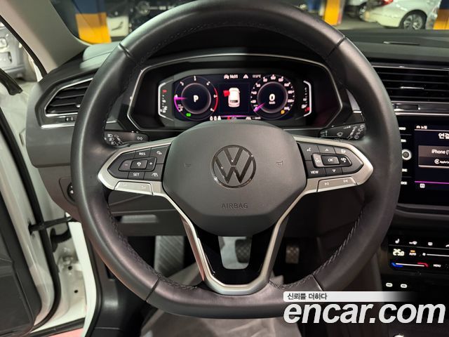 Volkswagen Tiguan 2023 — photo 12