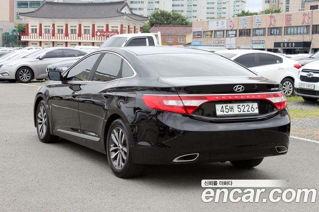 Hyundai Grandeur 2012 — photo 6