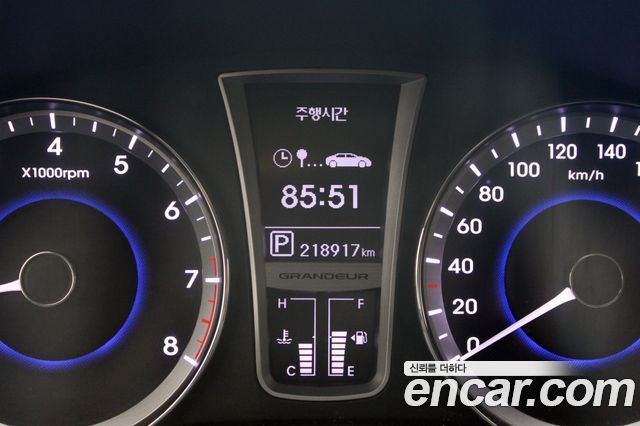 Hyundai Grandeur 2012 — photo 8