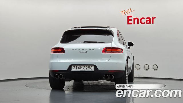 Porsche Macan 2017 — photo 4