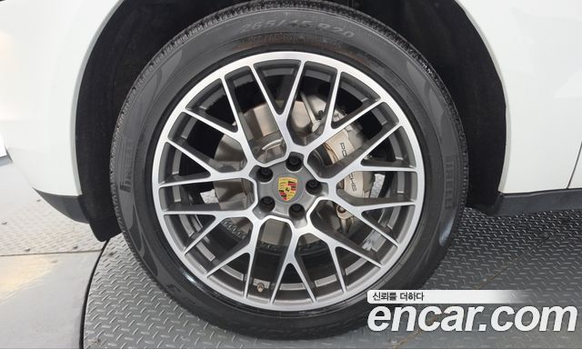 Porsche Macan 2017 — photo 5