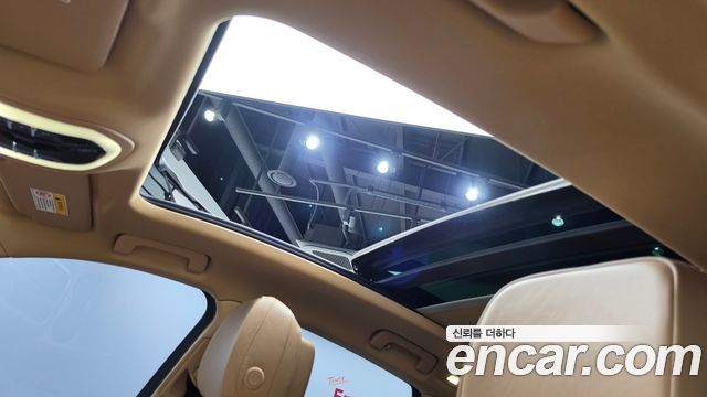 Porsche Macan 2017 — photo 21