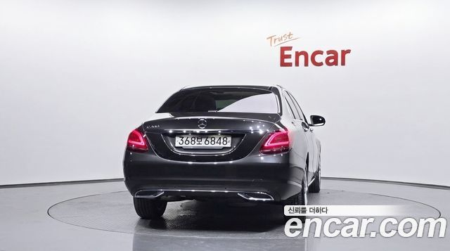 Mercedes-Benz C-Class 2020 — photo 4