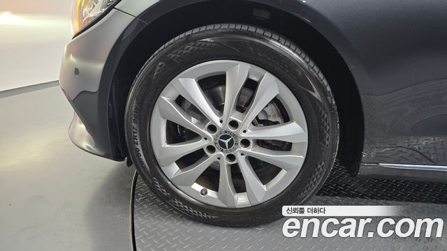 Mercedes-Benz C-Class 2020 — photo 5