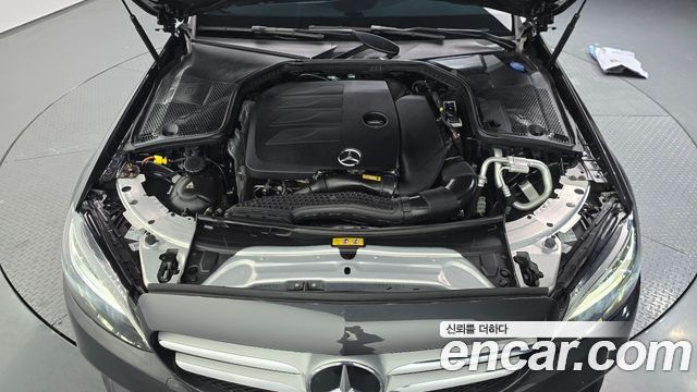 Mercedes-Benz C-Class 2020 — photo 6