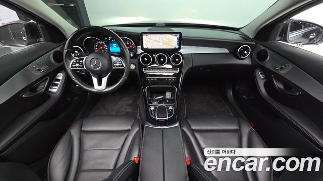 Mercedes-Benz C-Class 2020 — photo 10