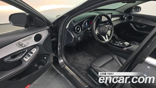 Mercedes-Benz C-Class 2020 — photo 13