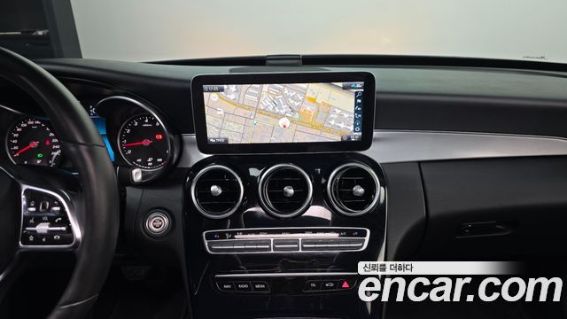Mercedes-Benz C-Class 2020 — photo 19