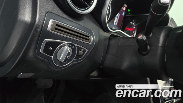 Mercedes-Benz C-Class 2020 — photo 22