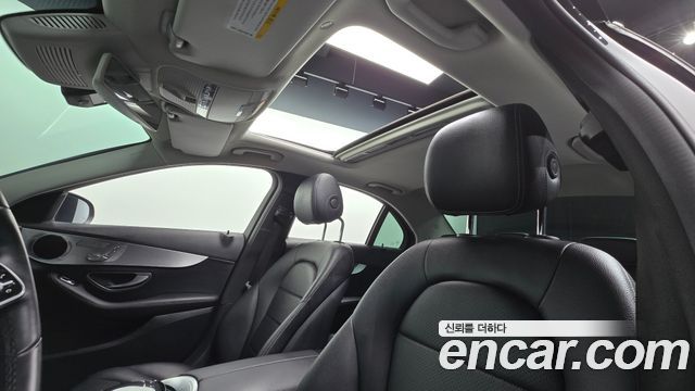 Mercedes-Benz C-Class 2020 — photo 26