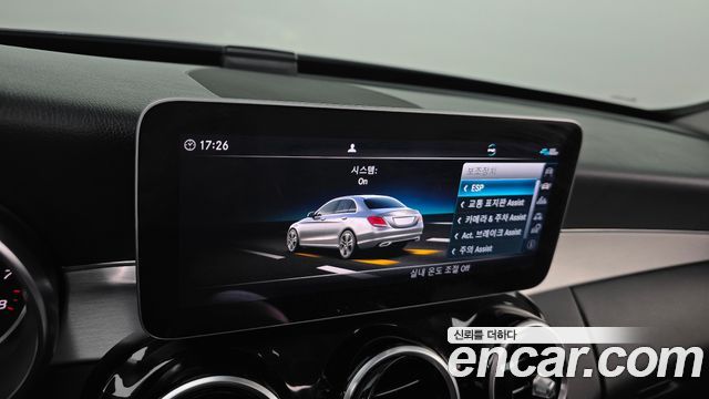 Mercedes-Benz C-Class 2020 — photo 27