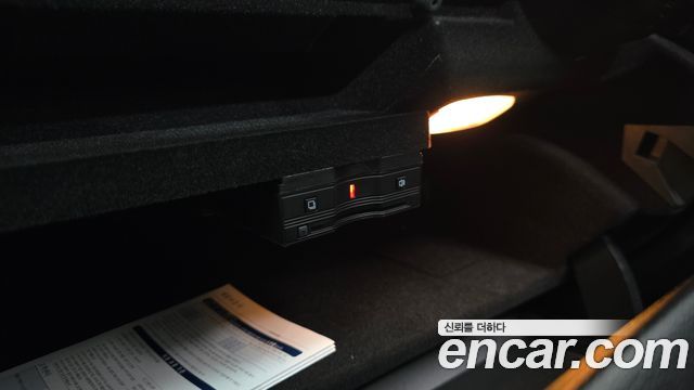 Mercedes-Benz C-Class 2020 — photo 28