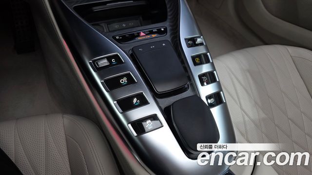 Mercedes-Benz AMG GT 2024 — photo 12