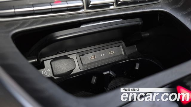 Mercedes-Benz AMG GT 2024 — photo 16