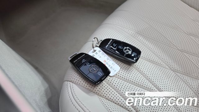 Mercedes-Benz AMG GT 2024 — photo 32