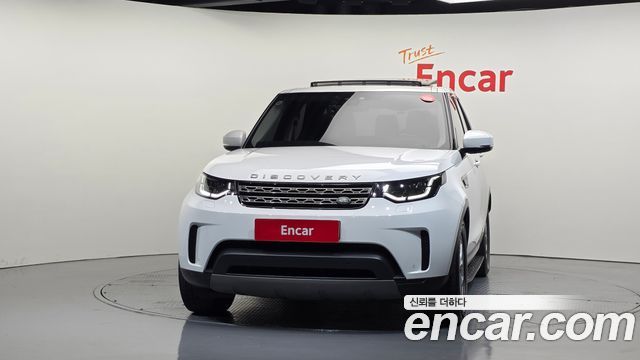 Land Rover Discovery 2018 — photo 3