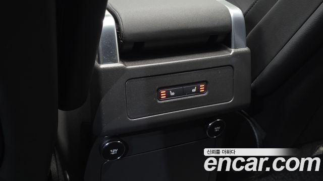 Land Rover Discovery 2018 — photo 20