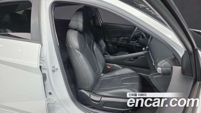 Hyundai AVANTE 2024 — photo 17