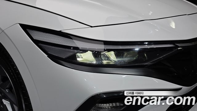 Hyundai AVANTE 2024 — photo 8