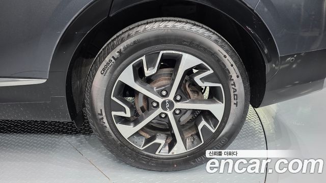 Kia Sportage 2023 — photo 7
