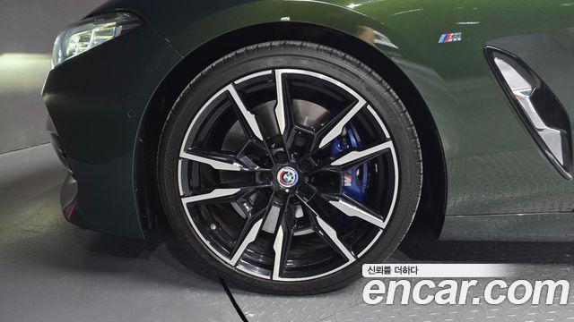 BMW 8-Series 2022 — photo 5