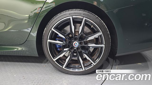 BMW 8-Series 2022 — photo 7