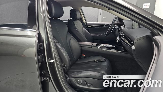 Genesis G80 2022 — photo 12