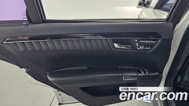 Mercedes-Benz S-Class 2013 — photo 15
