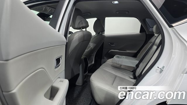 Hyundai Kona 2023 — photo 12