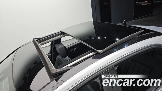 Mercedes-Benz E-Class 2012 — photo 29