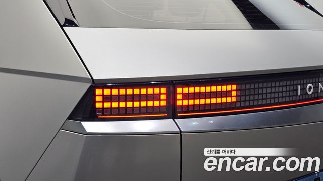 Hyundai Ioniq5 2023 — photo 9