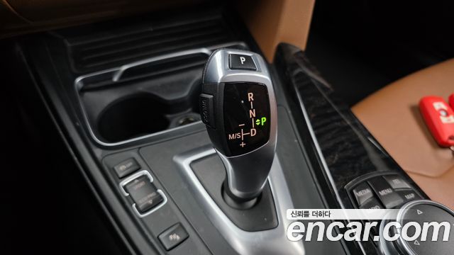 BMW 3-Series 2016 — photo 9