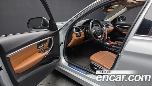 BMW 3-Series 2016 — photo 10
