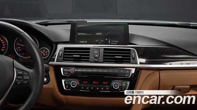 BMW 3-Series 2016 — photo 14