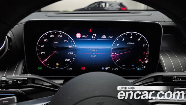 Mercedes-Benz GLC-Class 2026 — photo 11