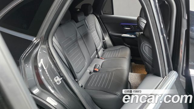 Mercedes-Benz GLC-Class 2026 — photo 17