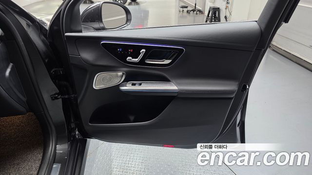 Mercedes-Benz GLC-Class 2026 — photo 15