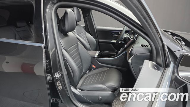Mercedes-Benz GLC-Class 2026 — photo 16