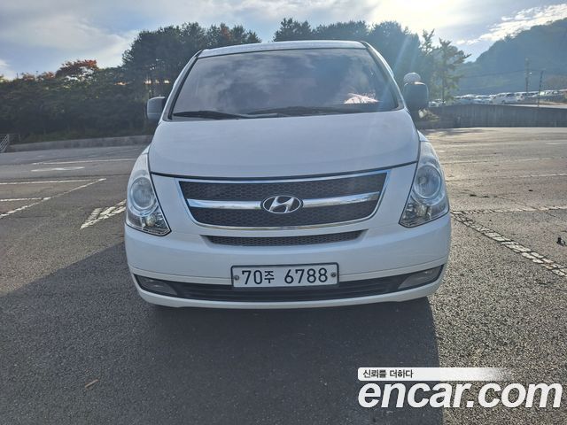 Hyundai Starex 2014 — photo 1