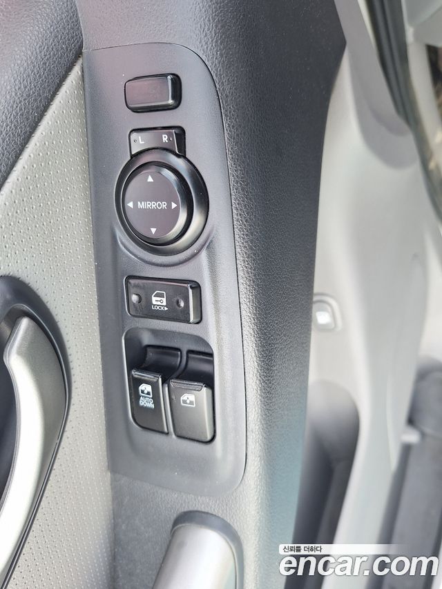 Hyundai Starex 2014 — photo 19
