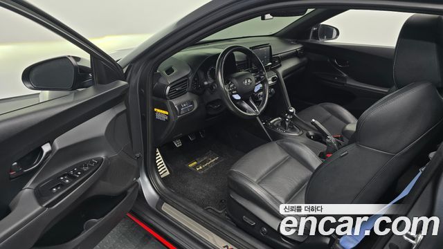 Hyundai Veloster 2019 — photo 13